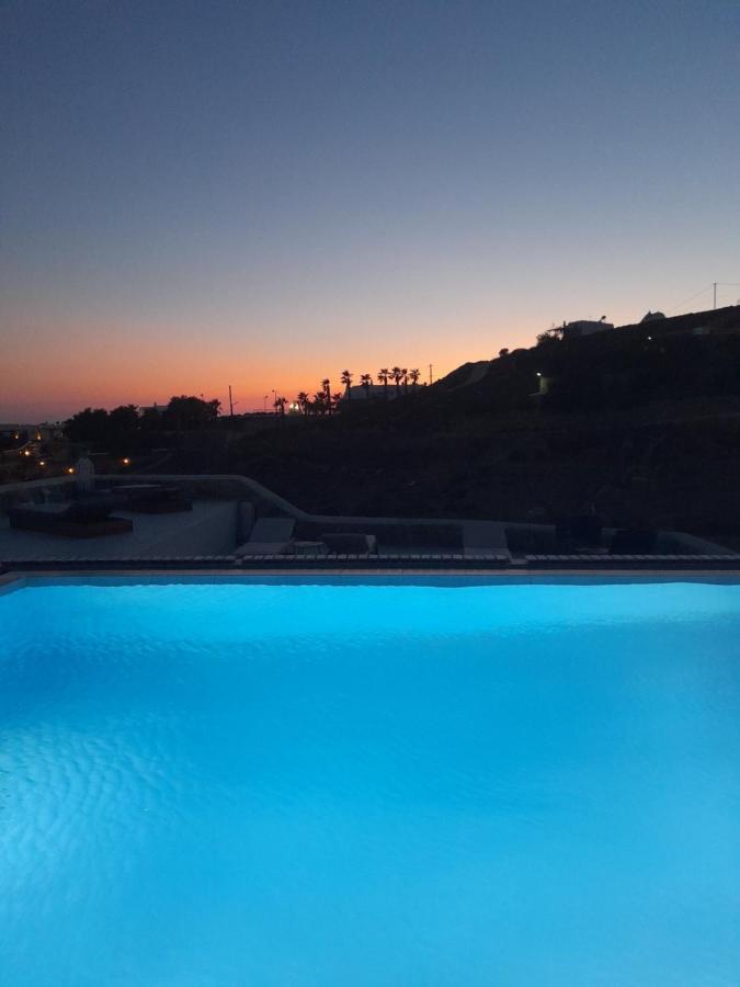 Terra White Seaview Pool Apartments & Suites Mykonos Town ภายนอก รูปภาพ