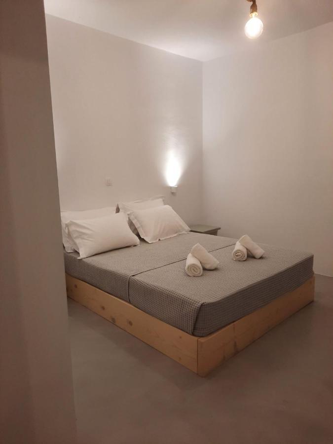 Terra White Seaview Pool Apartments & Suites Mykonos Town ภายนอก รูปภาพ