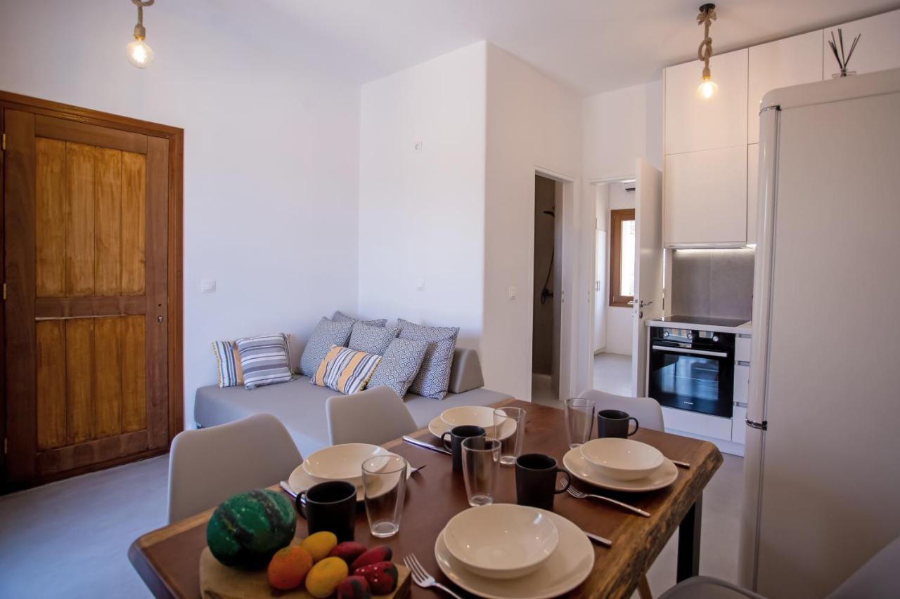 Terra White Seaview Pool Apartments & Suites Mykonos Town ภายนอก รูปภาพ