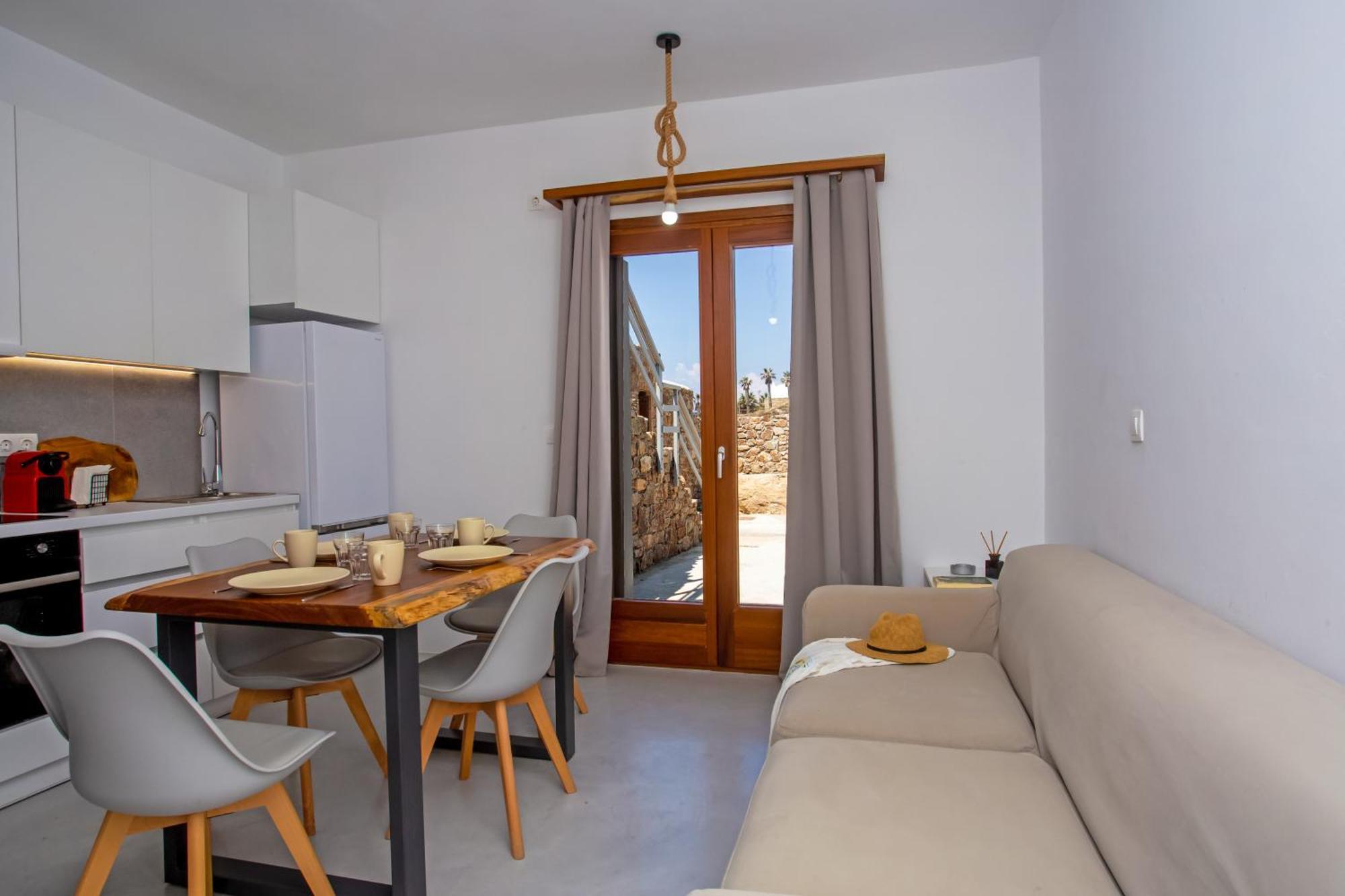 Terra White Seaview Pool Apartments & Suites Mykonos Town ภายนอก รูปภาพ
